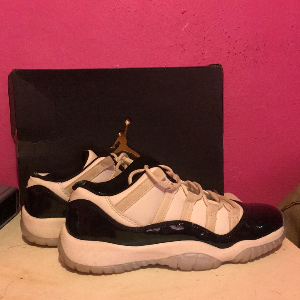 Air Jordan’s retro 11